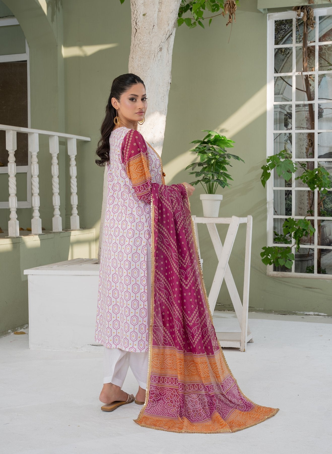 0000602-Irsa stitched Rangoli lawn suit