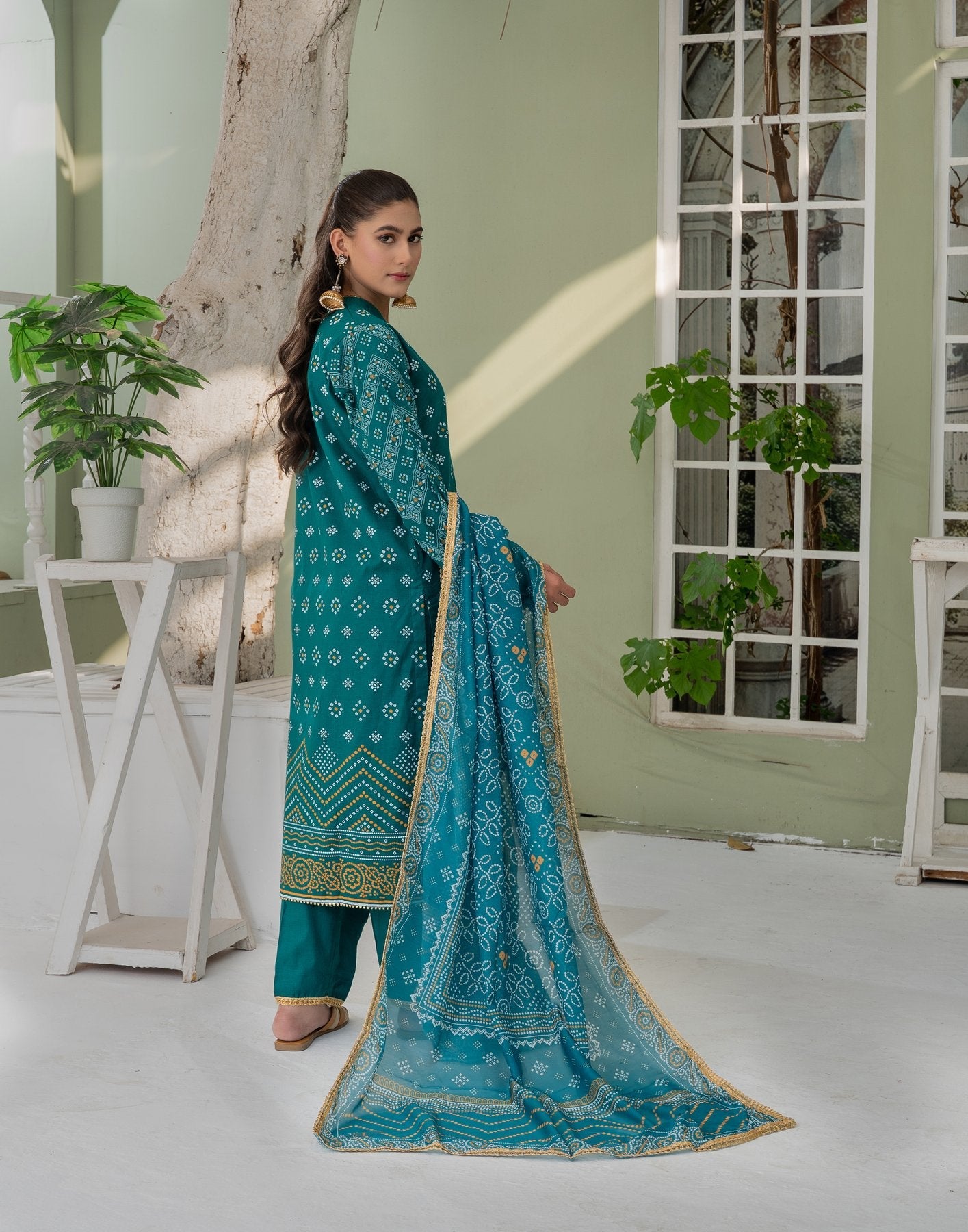 0000603-Zoya stitched Rangoli lawn suit